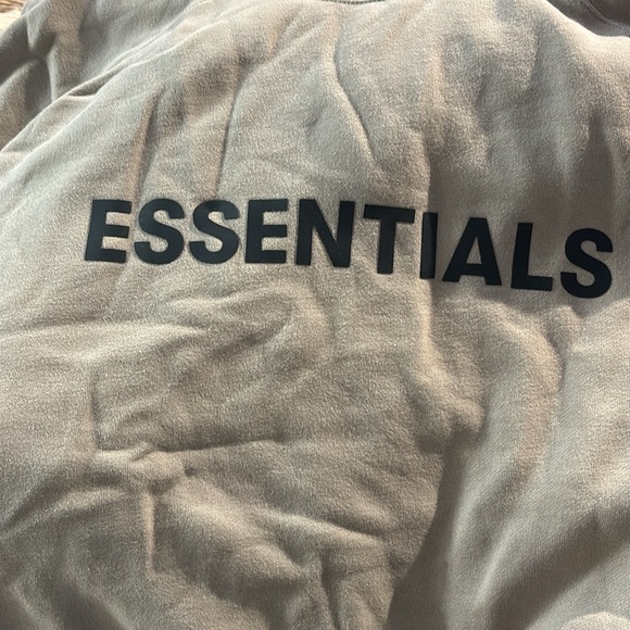 Fear of God Essentials Crewneck - Picture 4 of 4